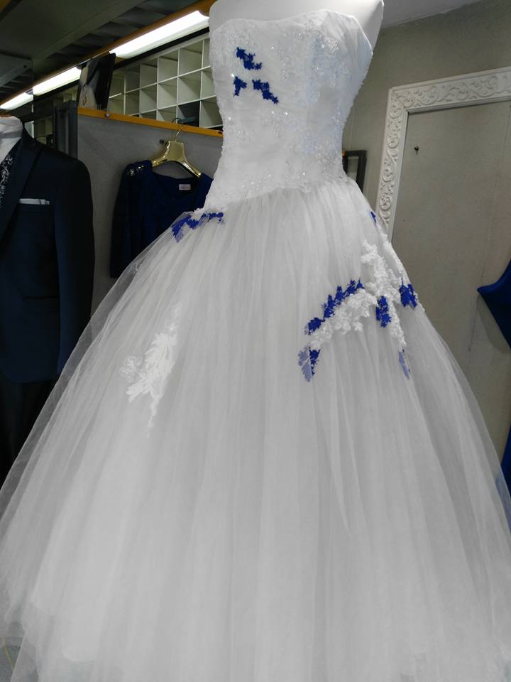 Vintage Drop Waist A-Line Wedding Dresses Strapless Sleeveless Tulle Long Colorful Bridal Gowns Lace Appliques Ivory And Royal Blue Elegant Bride Rece