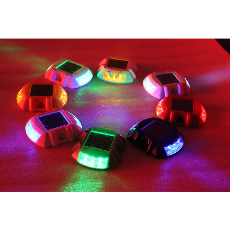 Constant Light On Colored Plastic Case Solar Ip68 Traffic Safety Driveway Marker Road Stud
