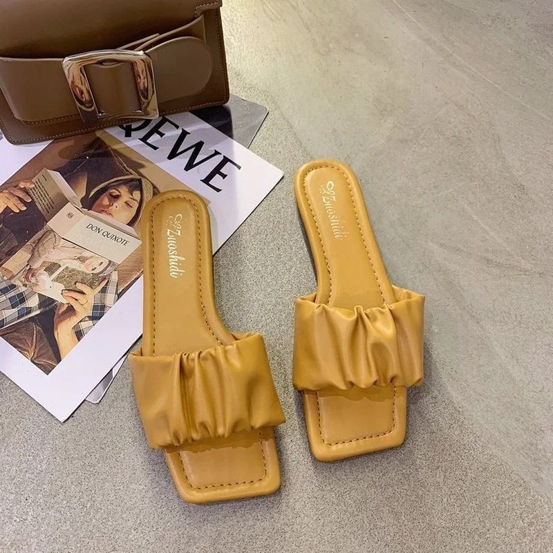Woman Flat Slippers Summer 2023 New Stylish Pleated Sandals for Women Casual Flip Flops Pure Color Women's Shoes A043
