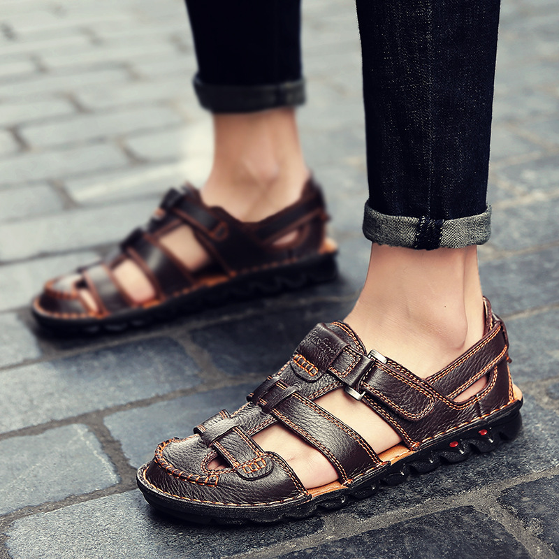 Mens Summer Breathable Sandals Leather Beach Shoes Casual Non-slip Slippers High Quality Loafers Men Sandals 2020