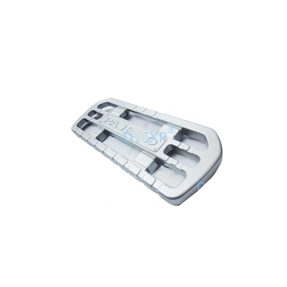 1 Pcs Tail Door Step Board for Pajero V30 MB679852 Rear Metal Pedal Board for Montero V40 1989-1999 2th No Support V20