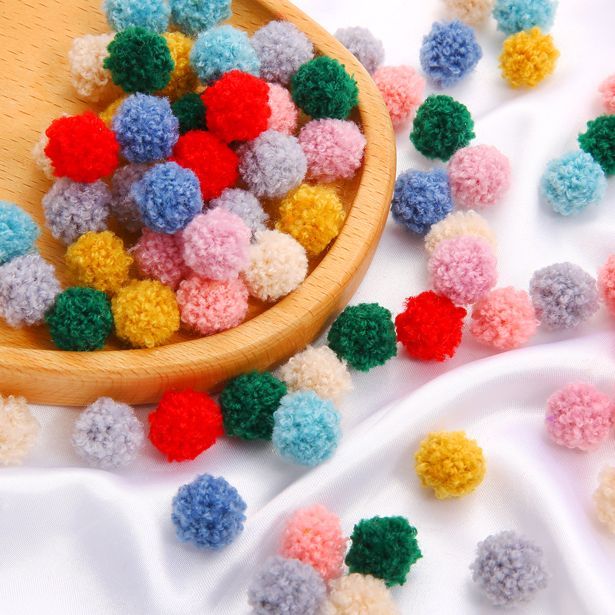 15/20mm Soft Round Pompom Balls Fluffy Pom Pom Beads Charms Pendant For Kids DIY Earring Handcraft Christmas Sewing Supplies