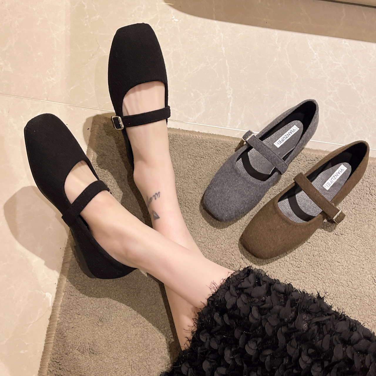 Cloth Mary Jane shoes women 2024 new retro square head shallow mouth soft sole with skirt French fur single shoes