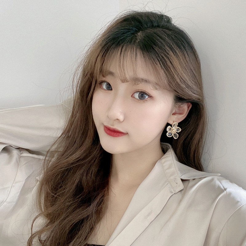 Korean Exaggerated Glass Flower Earrings Temperament Transparent Elegant Rhinestone Flower Clip Earrings No Piercing for Wedding