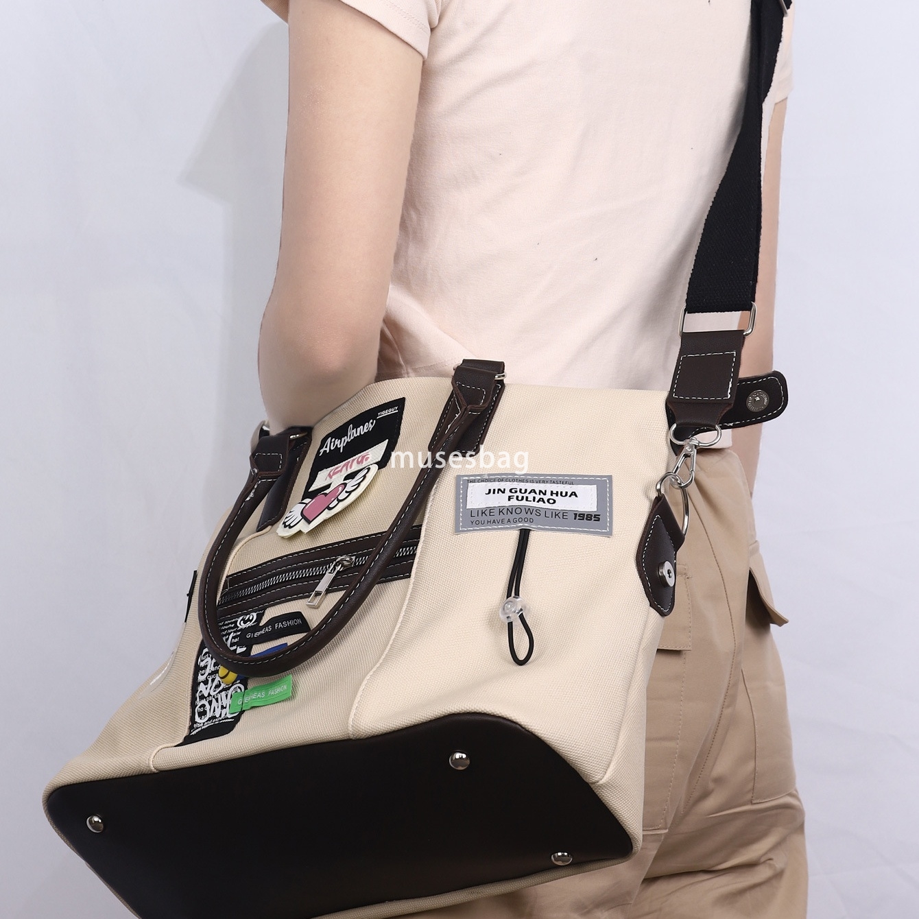 Street trendy women's bag with niche design new retro creative label bag casual commuting canvas crossbody bag tote backpack travel bag