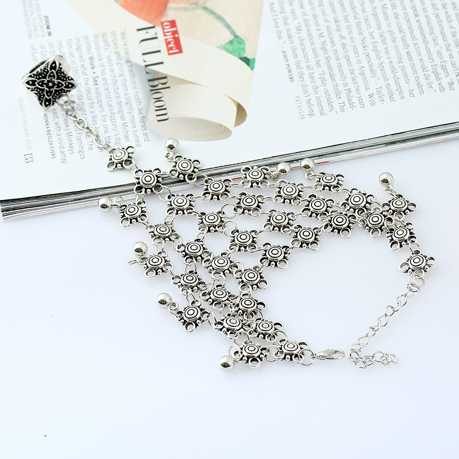 Bohemian Vintage Finger chain Bracelet Silver color Reticular Chains Small Bells Bracelets Bangles Indian Jewelry for Women Gift