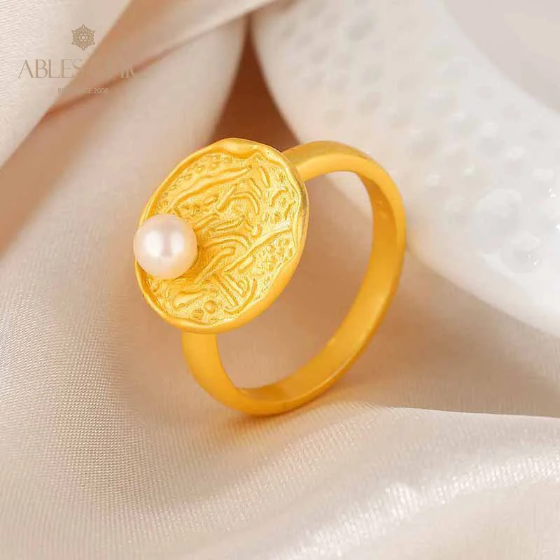 AC 5A Freshwater Pearl 4-4.5mm Accent Solitaire Pattern Coin Matt 18K Gold Tone Solid 925 Silver Disc Ring RN1015