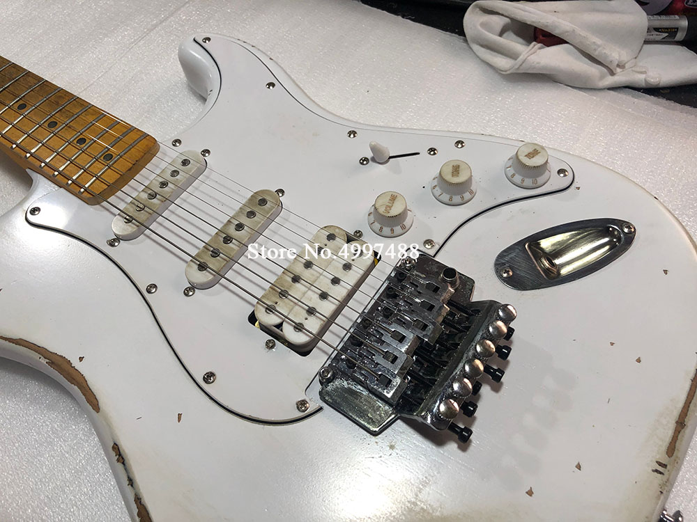 Heavy Relic ST Electric Guitar Alder Body Maple Neck Aged Hardware white Color Nitro Lacquer Finish Can be Customized