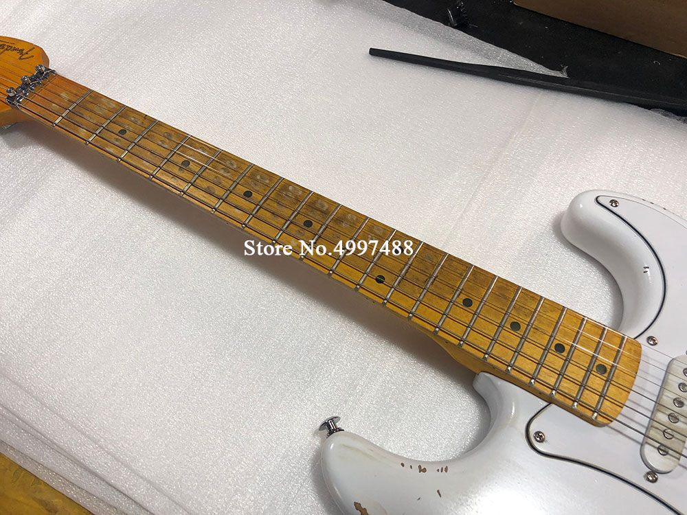 Heavy Relic ST Electric Guitar Alder Body Maple Neck Aged Hardware white Color Nitro Lacquer Finish Can be Customized
