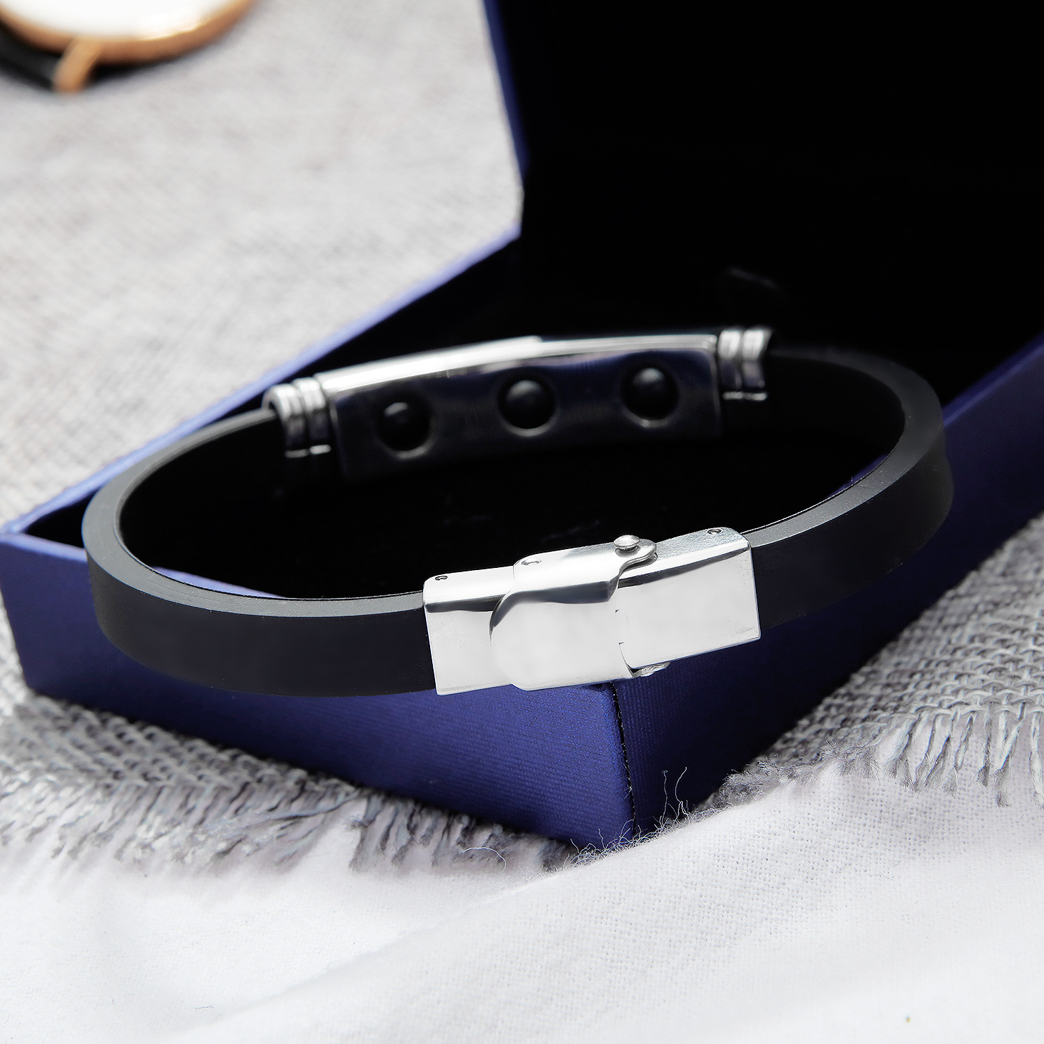 Personalized Customized Bracelet Diabetic Anti-fatigue Titanium Steel Inlaid Magnet Bracelets Silicone Bangle Men's Jewelry Gift