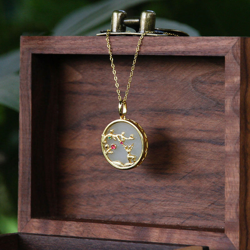 Ancient gold craftsmanship inlaid sika deer natural Hetian jade double-sided wear necklace pendant Chinese style ladies jewelry