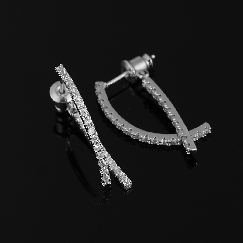 One-piece Mosquito Coil Ear Clip Without Pierced French Earrings Was Thin And Simple Cross Earrings