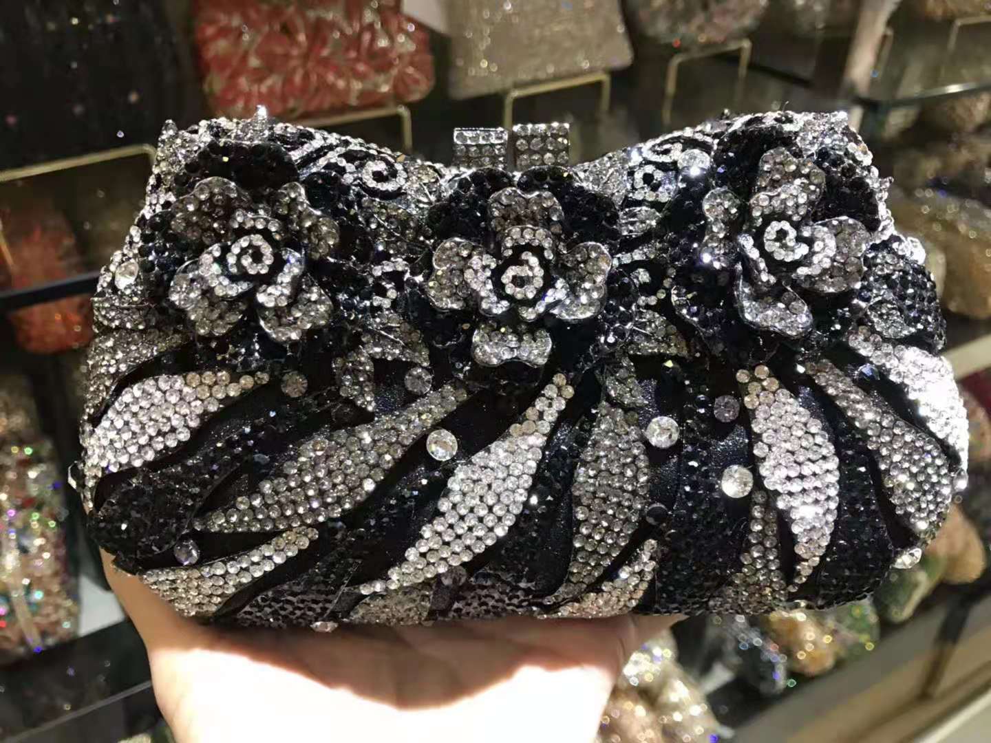 XIYUAN Luxury Crystal Day clutches handcraft rhinestone evening bag soiree sac pochette femme women party purse Clutch Bag Prom
