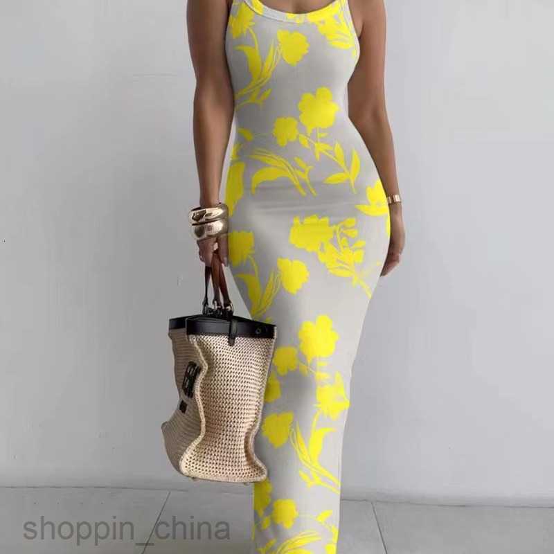 Fashion Design Dress New hot selling white camisole slim fitting long skirt for summer Single Elegant Sleeveless Dress Women Knit Mini Dresses For Wom