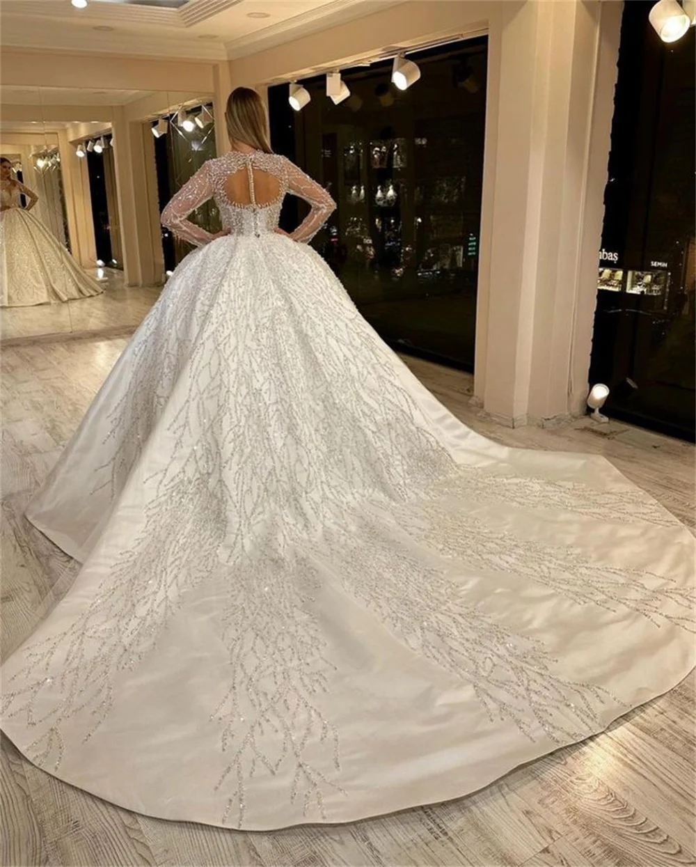 Dubai Arabic Wedding Dress High Neck Lace Beaded Sequins Long Illusion Sleeves Church Bride Gowns Vestido De Noiva Customed
