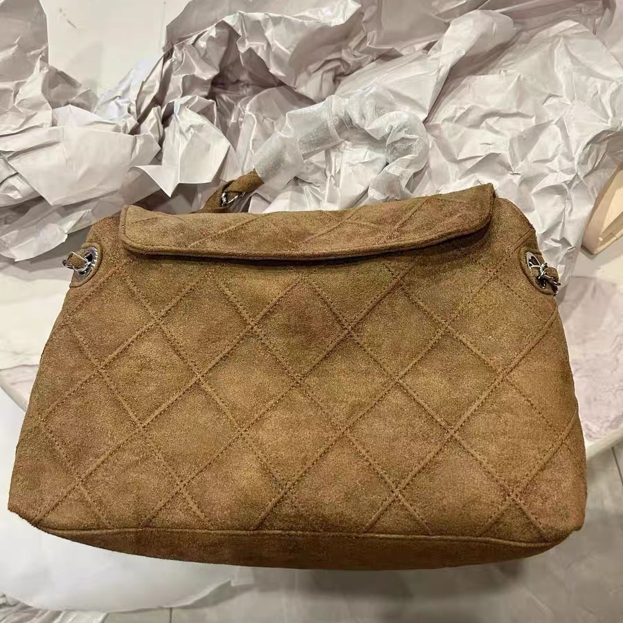 Korean style commuting versatile medieval suede shoulder bag for women's autumn and winter new high-capacity diamond grid chain underarm bag