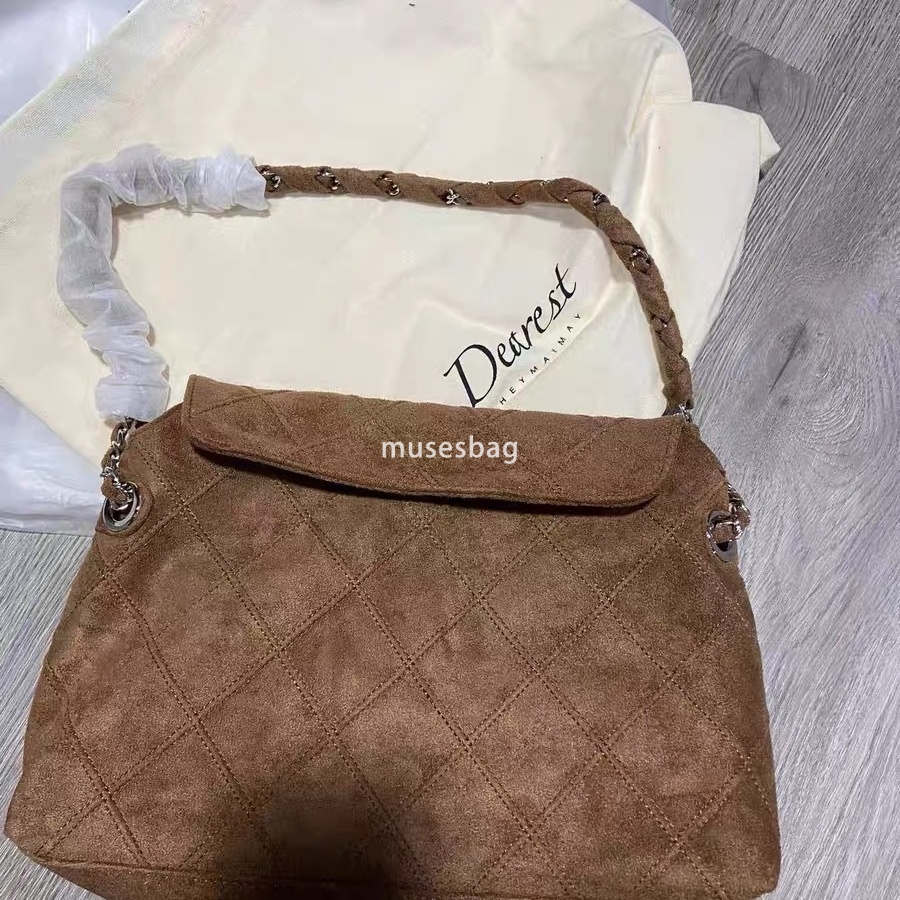 Korean style commuting versatile medieval suede shoulder bag for women's autumn and winter new high-capacity diamond grid chain underarm bag