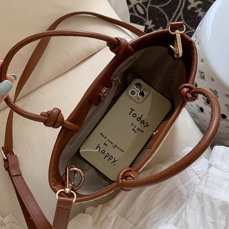 Korean women's fashionable and practical beach style portable small bag with large capacity one shoulder crossbody bag vegetable basket water buc