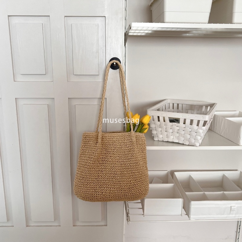 High quality women's fashionable one shoulder large capacity grass woven bag portable simple classic leisure bag seaside vacation beach rattan wo