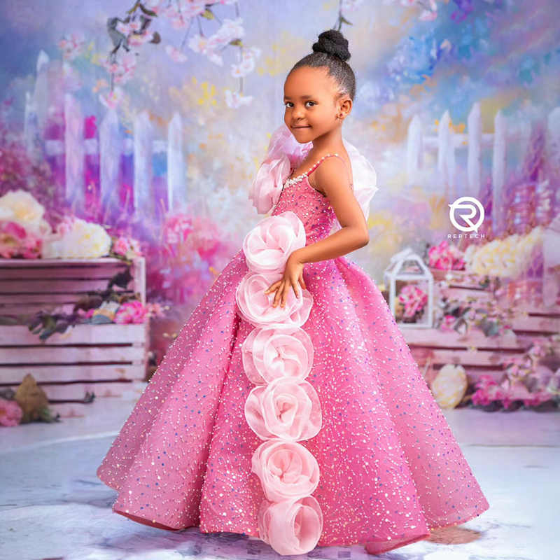 2024 Pink Little Girls Birthday Dress Flower Girl Dresses Communion Gowns Spaghetti Straps Sequined Lace Hand Made Flowers Pearl Tiered Marriage Dress