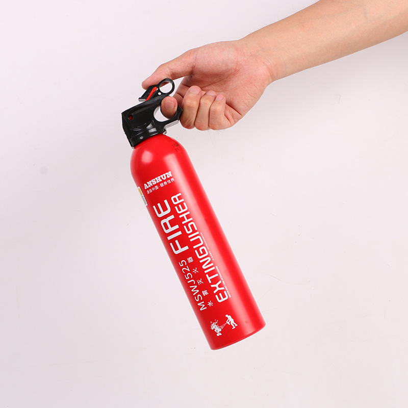 Small car mounted fire extinguishers, outdoor emergency firefighting equipment for automobiles, water-based fire extinguishers