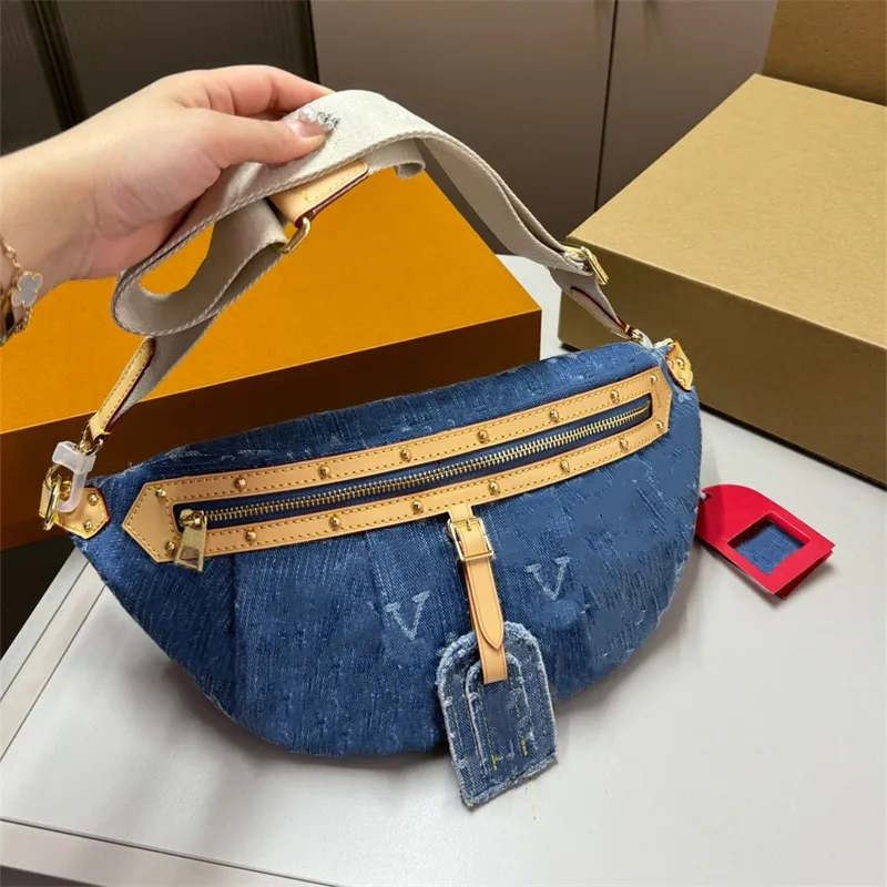Denim Bumbag Waist Bags Crossbody Bum Bag Woman Mens Designer Belt Bag Floral Cross Body Medium Embroidery Strap 10A 246251BF