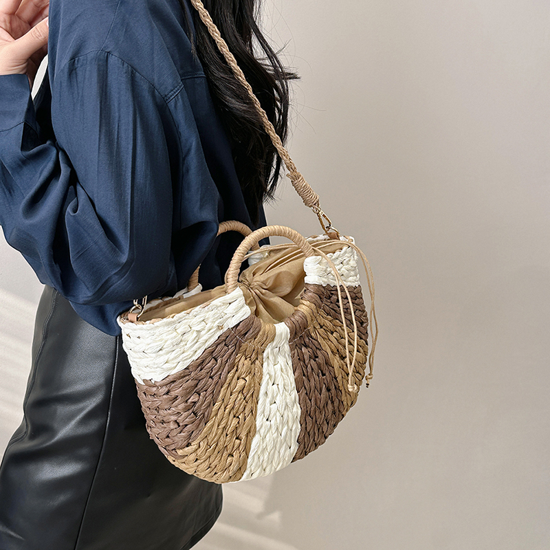 2024 Handmade Bags for Women Weaving Ladies Straw Wrapped Beach Bag Moon Shaped Top Handle Handbags H6.21#37 ddmy 2a9a