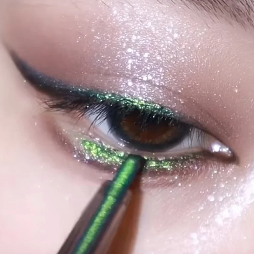Glitter Metallic Eye Shadow Waterproof Shiny Chrome Eyeliner Pencil Pearl Green Gold Purple Lying Silkworm Pen Makeup Cosmetics 240624