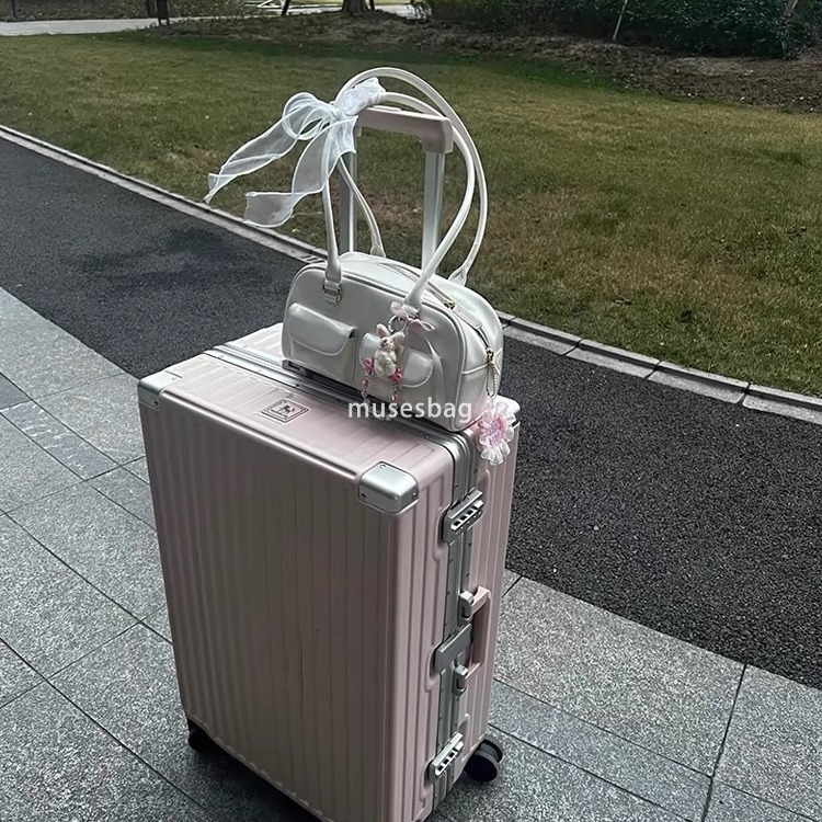 Korean version fashion trend niche design bag women's new high-end feeling ribbon handbag niche versatile commuting shoulder bag