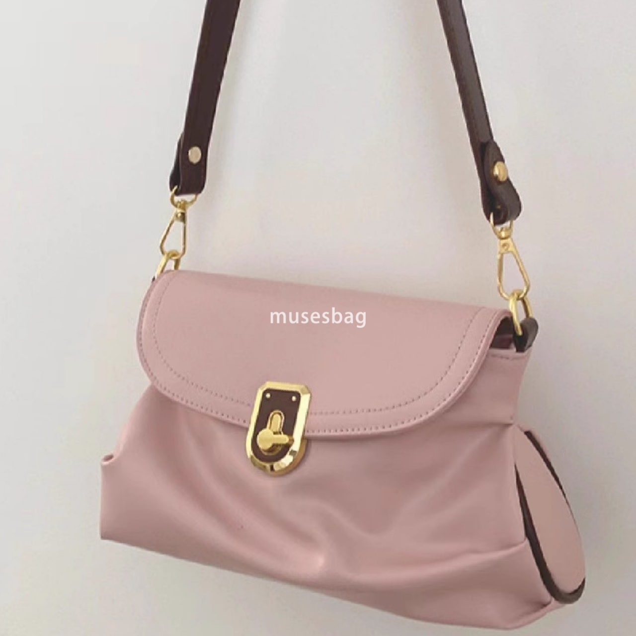 Korean Instagram niche design street trend fashion handbag underarm bag new niche pleated style texture versatile fashion one shoulder crossbody