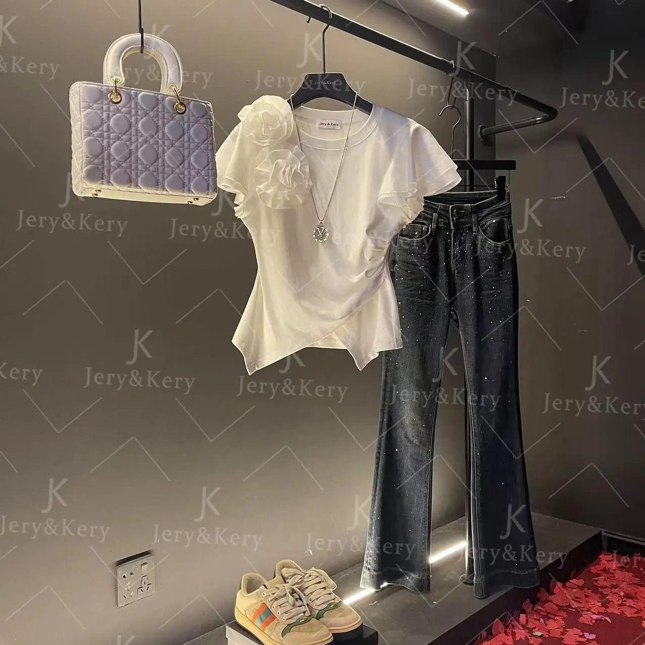 Solid Color Irregular Folded 3D Flower Short Sleeve Tshirt for Women Summer Fashion Versatile Loose White Tshirts Top 240625