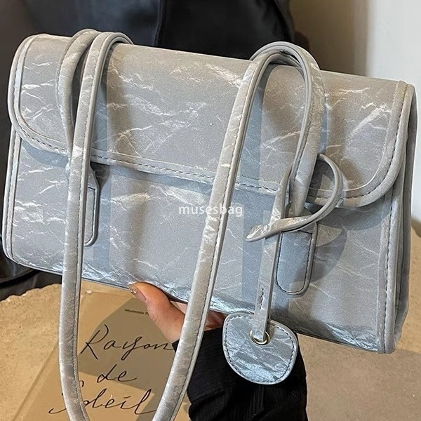 Summer Halo Dye Stick Bag, Korean Minority High end One Shoulder Bag Versatile Early Eighth Commuter Bag Underarm Bag Trendy
