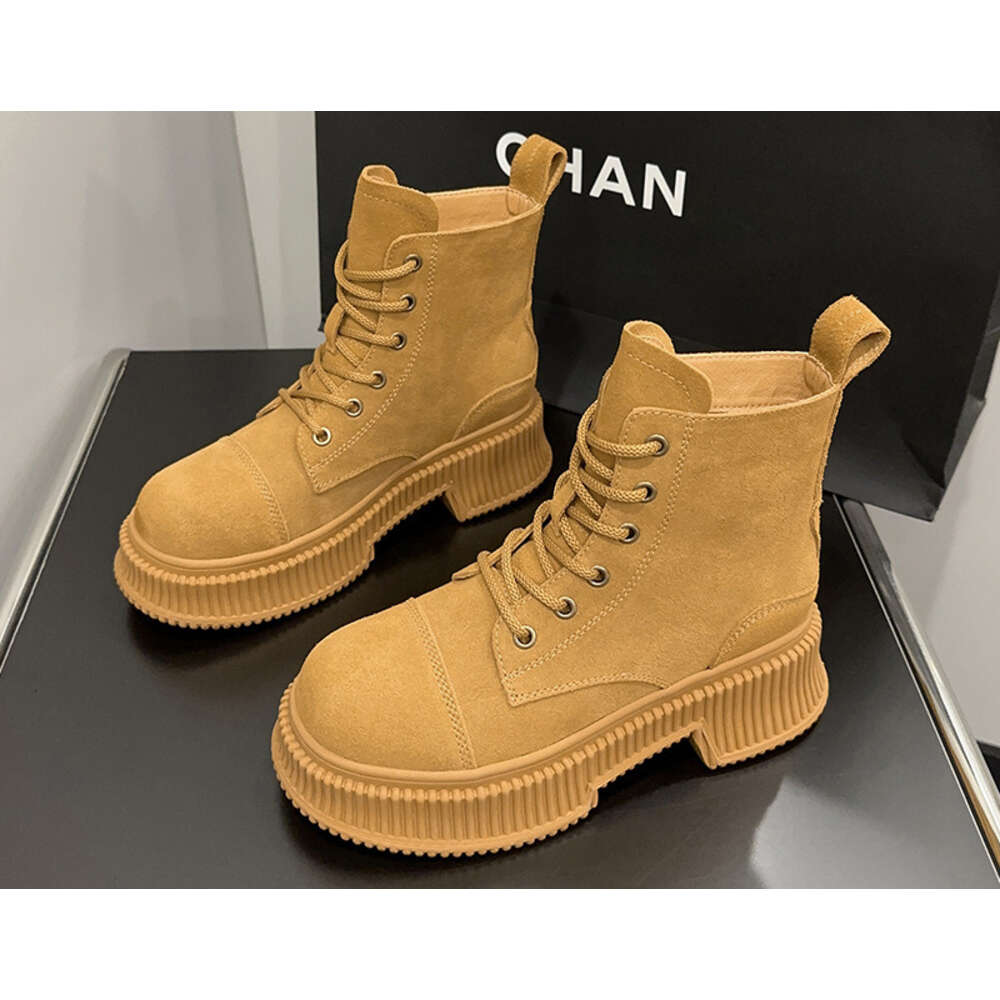 Sister Xuan Yi With The Big Yellow Boots British Style Retro Ankle Desert Tooling Leather Within Increase Martin Women Ddmysaturn