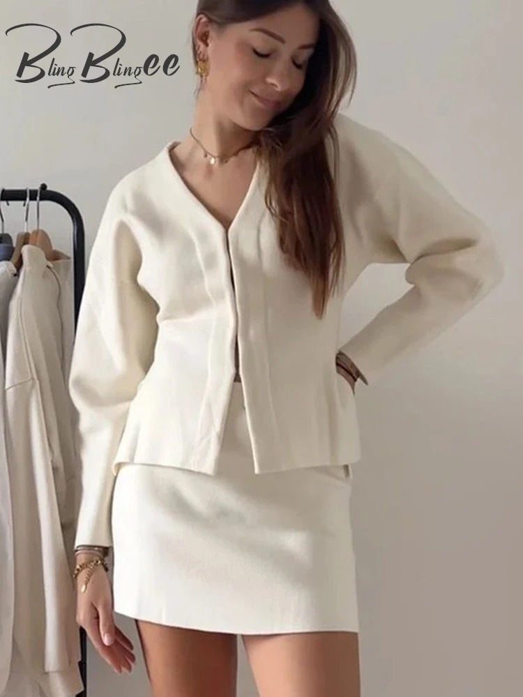 BlingBlingee Autumn Thin Knitted Women Mini Skirt Suits Traf V Neck Hooks Closed Slim Short Jacket Female Crop Top Y2K Sets 240618