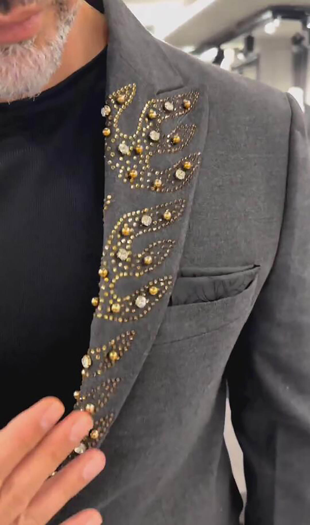 Mens Wedding Suit Tuxedo Peaked Lapel Blazer Groom Coat Pearls Rhinstone Evening Vintage Party Prom Custom Made Just One Jacket