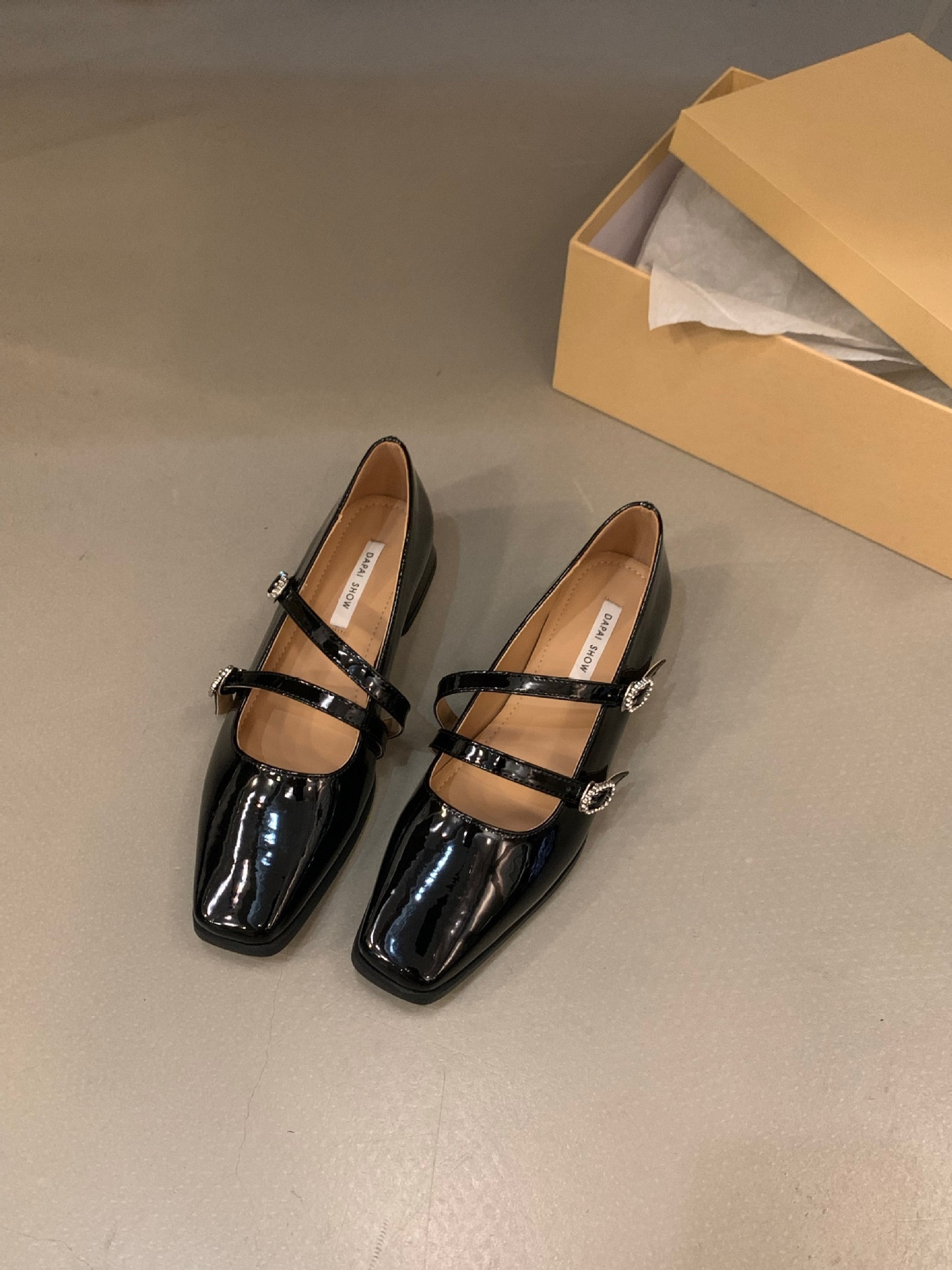 Summer 2024 new versatile casual heeled sandals, open-toe strap heels, stiletto sandals khaqi