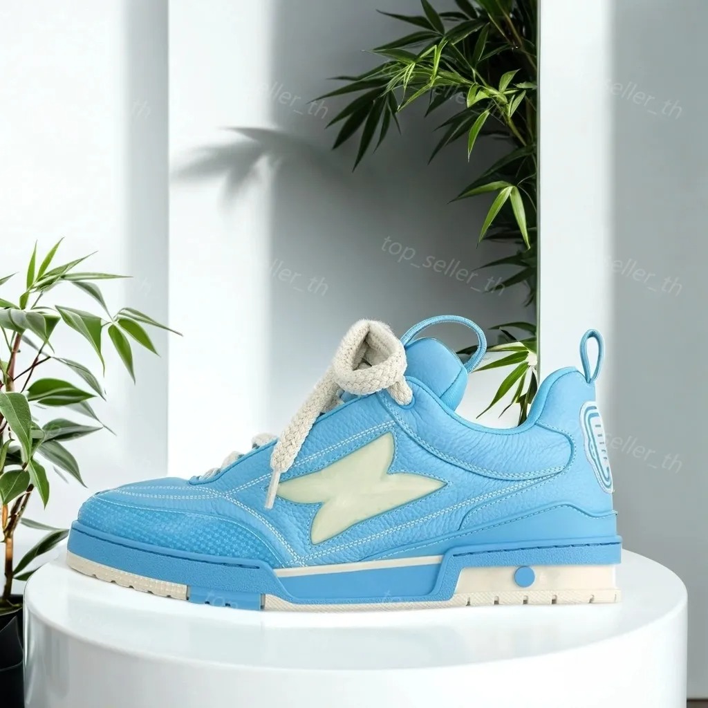 Designer Skate Trainers Men Women Sneakers Embossed Leather Sneaker Calfskin Lace up Skates Board Sports Trainer