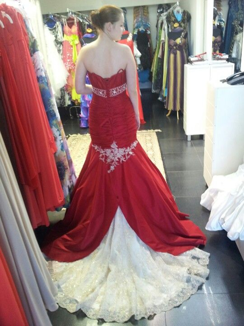 Beaded Strapless Trumpet Wedding Dresses Empire Waist Pleats Long Red And Ivory Mermaid Wedding Gowns Elegant Bride Reception Dress 2024