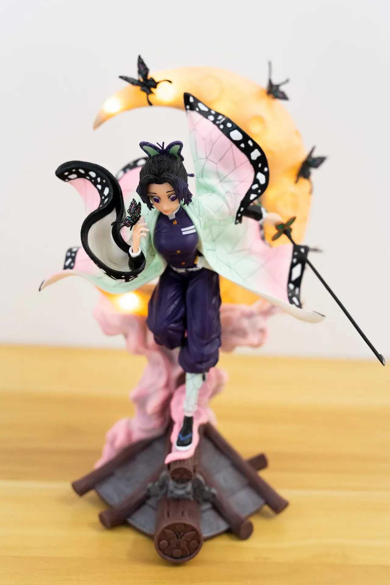 Action Toy Figures Demon Slayer Anime Figure Roof Kochou Shinobu Kimetsu No Yaiba Glowing Model Decoration 28cm Pvc Action Figurine Toys Kids Gifts