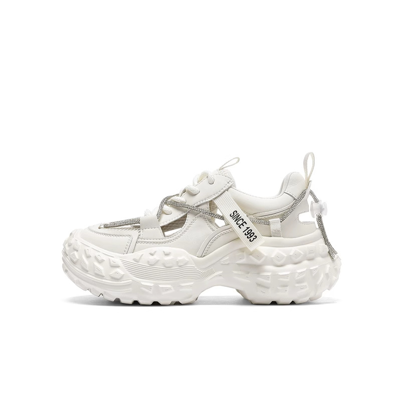Star with the same European goods pops shoes female 2024 spring new casual sports thick bottom hollow hundred with height increase sandals 323