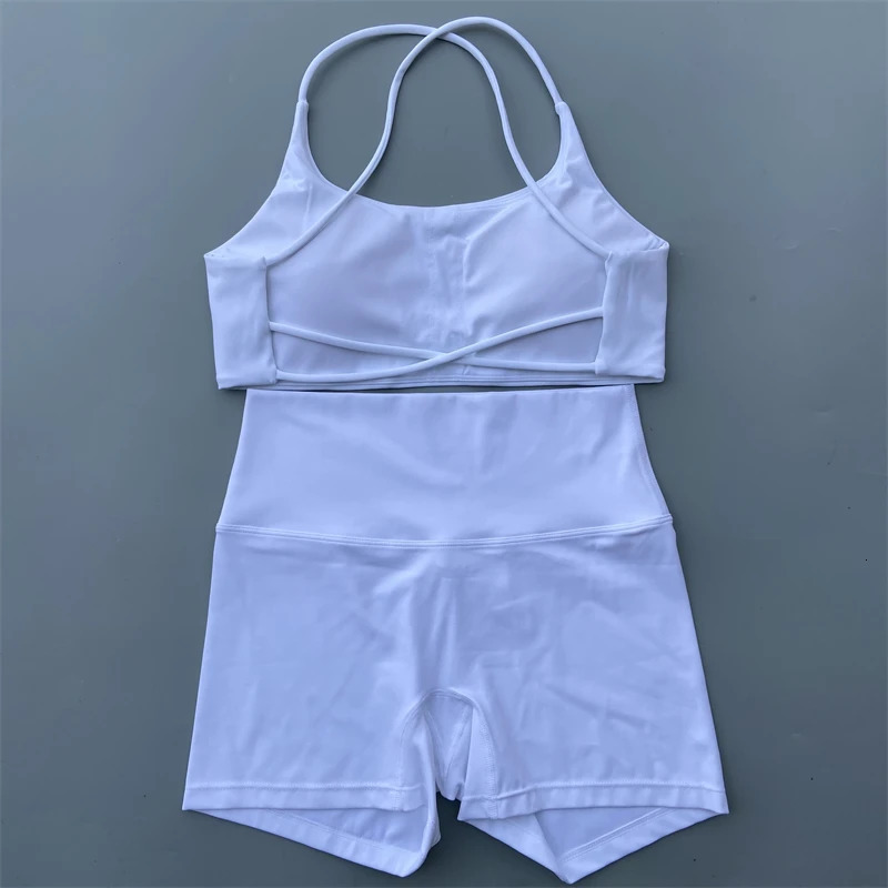 Yoga Shorts Set Gym Sports Set 2 Piece Women Workout Outfit Fitness Suit Cross Straps Bra High Waist Shorts Running Tracksuit 240625