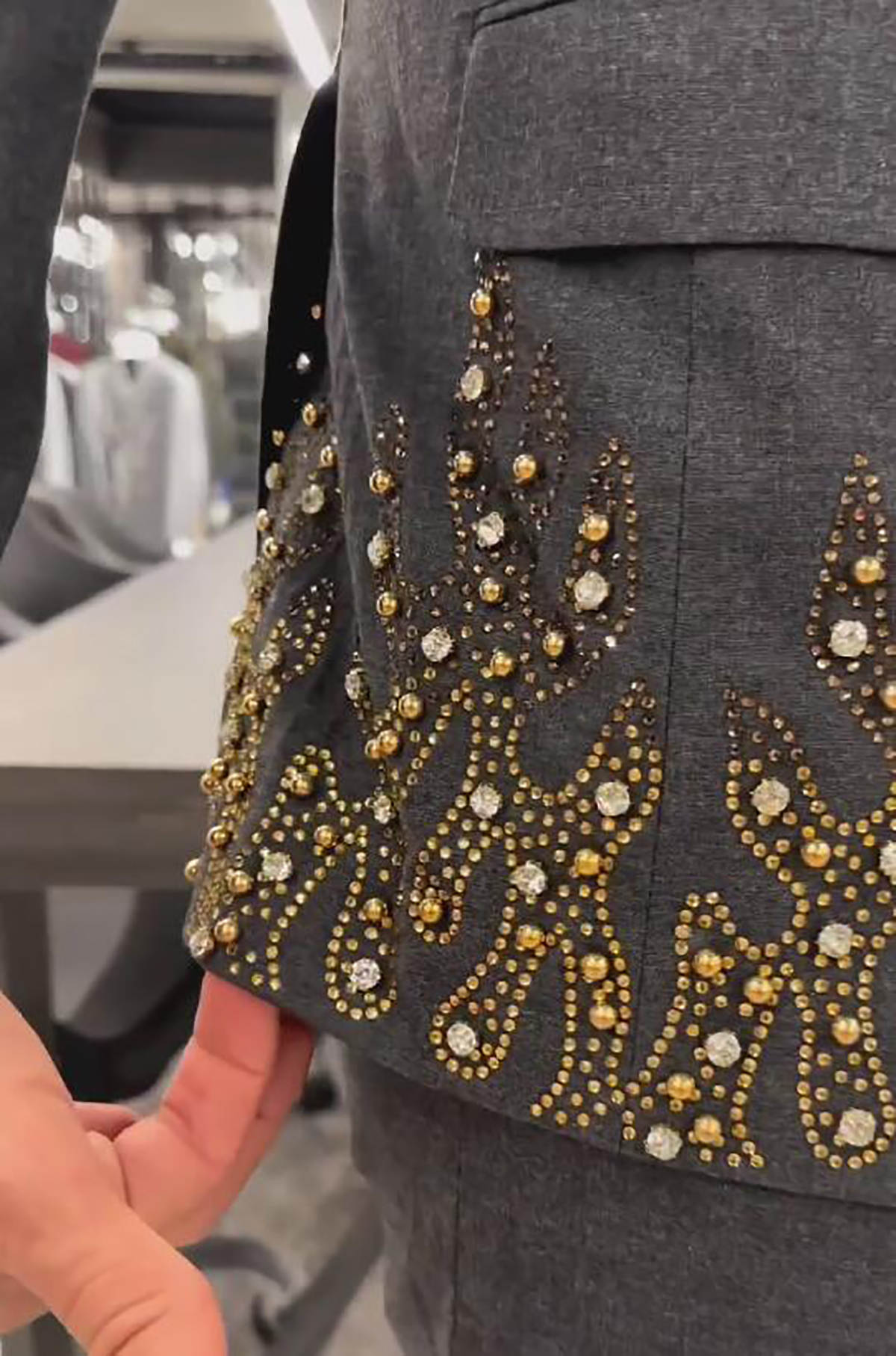 Mens Wedding Suit Tuxedo Peaked Lapel Blazer Groom Coat Pearls Rhinstone Evening Vintage Party Prom Custom Made Just One Jacket