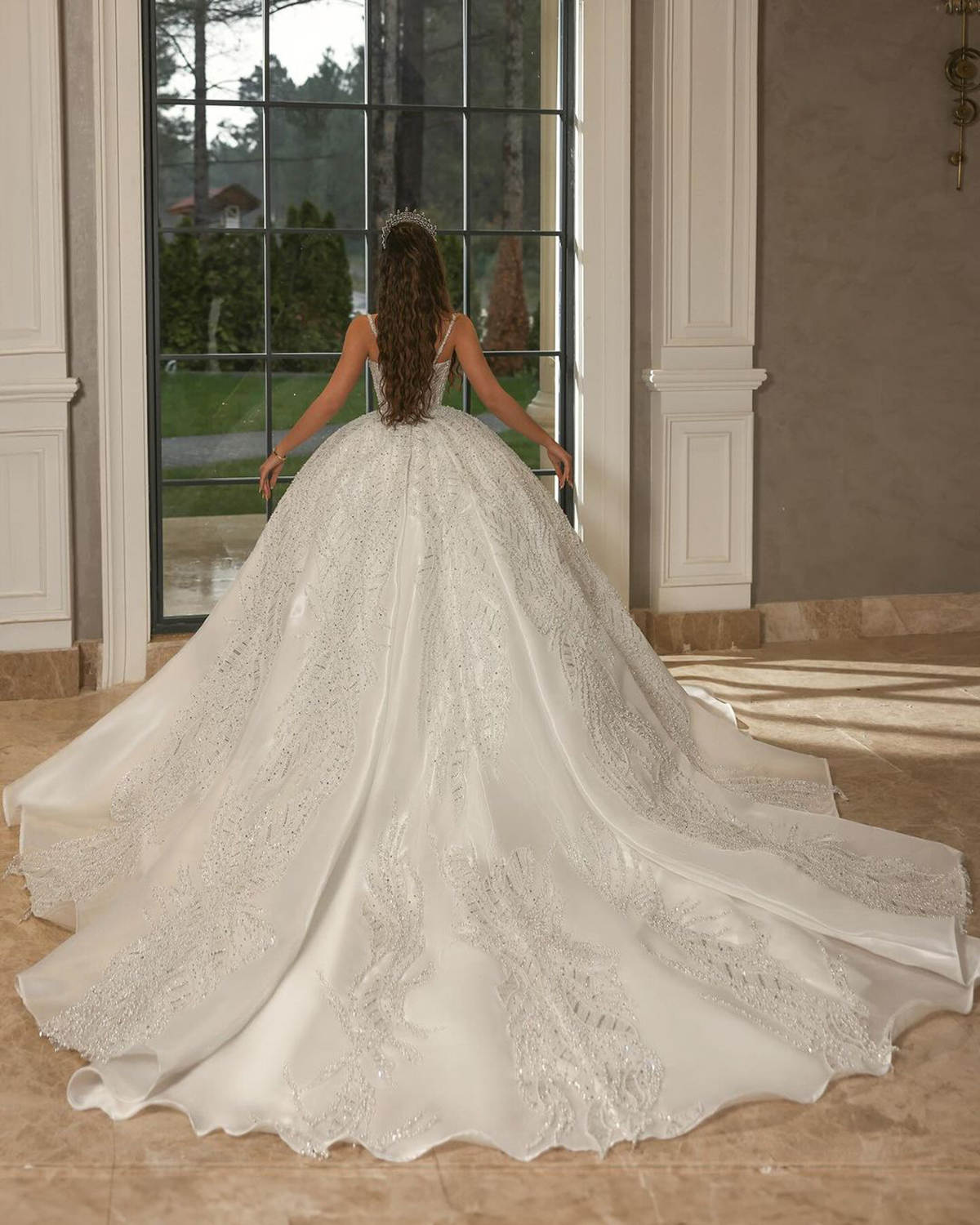 Classic Ball Gown Wedding Dress Sweetheart Spaghetti Strap Sleeveless Bridal Gown Sequins Beads Sweep Train Dresses Custom Made vestidos de novia