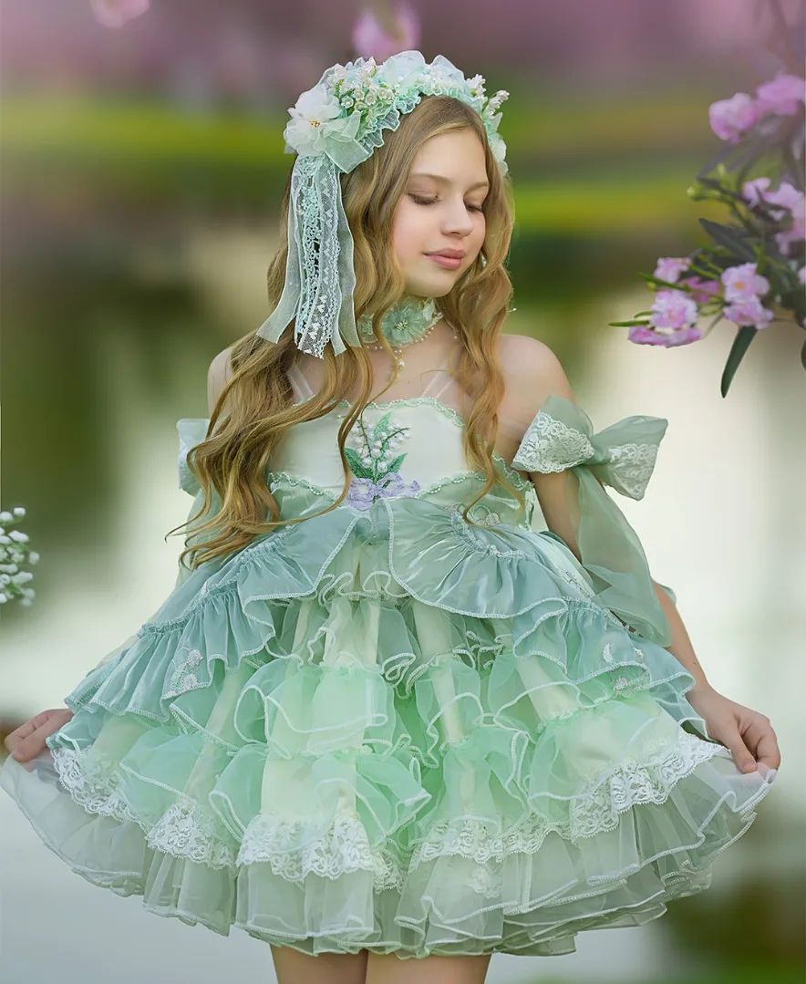 Bohemian wer Girl Dresses For Wedding Ruffled Skirt Toddler Pageant Gowns Beaded Organza Sweep Train First Communion Dress