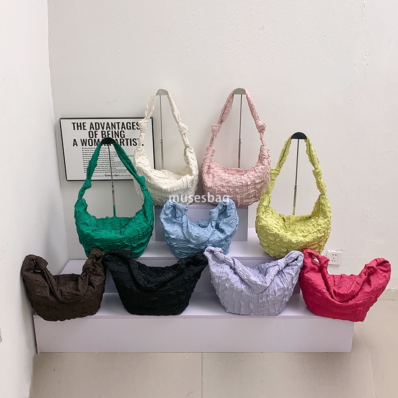 Korean niche design new mesh bubble bag women's Korean version cloud pleated bag casual one shoulder diagonal cross armpit dumpling bag
