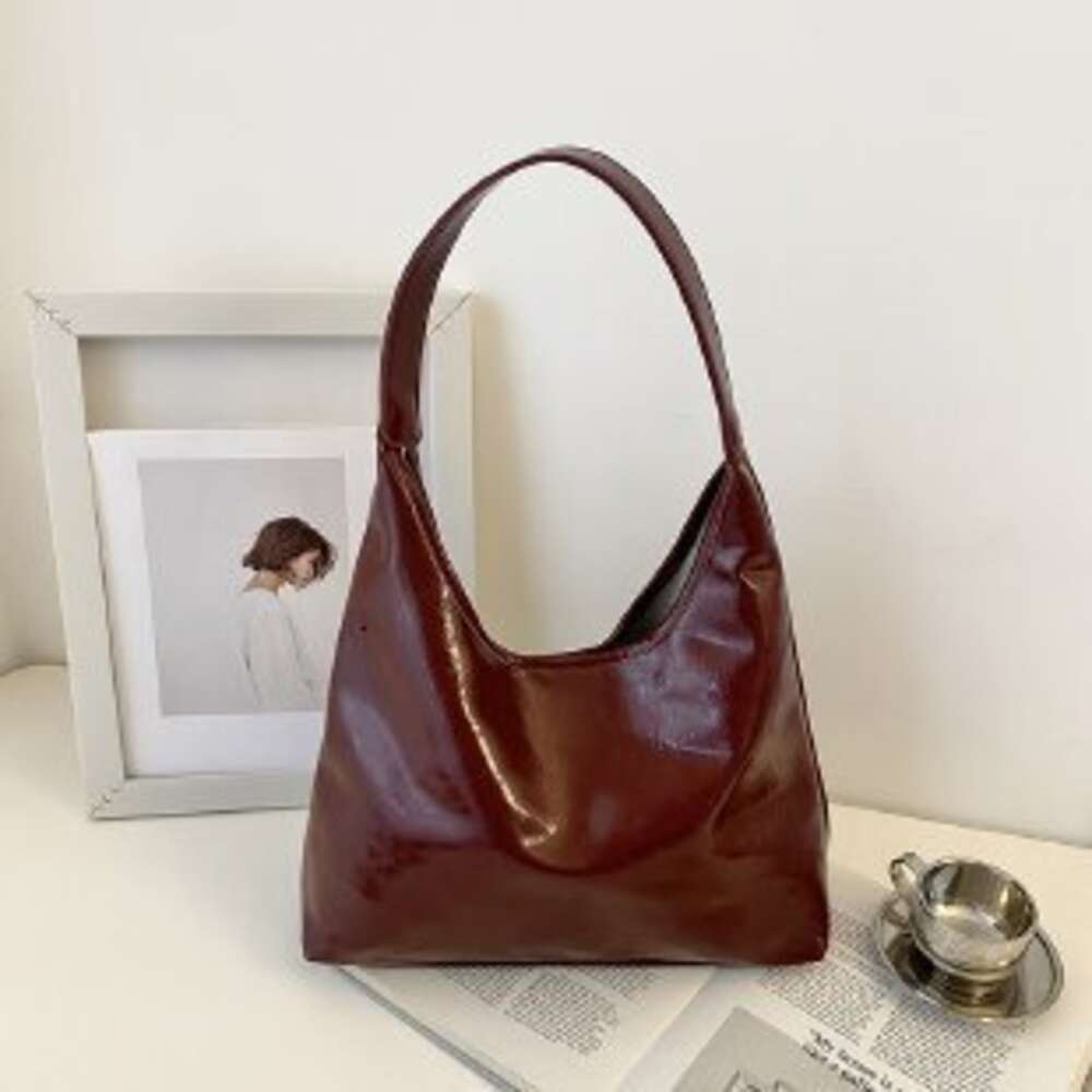 2024 New Trendy and Stylish Simple Large Capacity Women's Shoulder Bag Commuting Versatile Tote Bag Cross border Women's Underarm BagH6.26#2