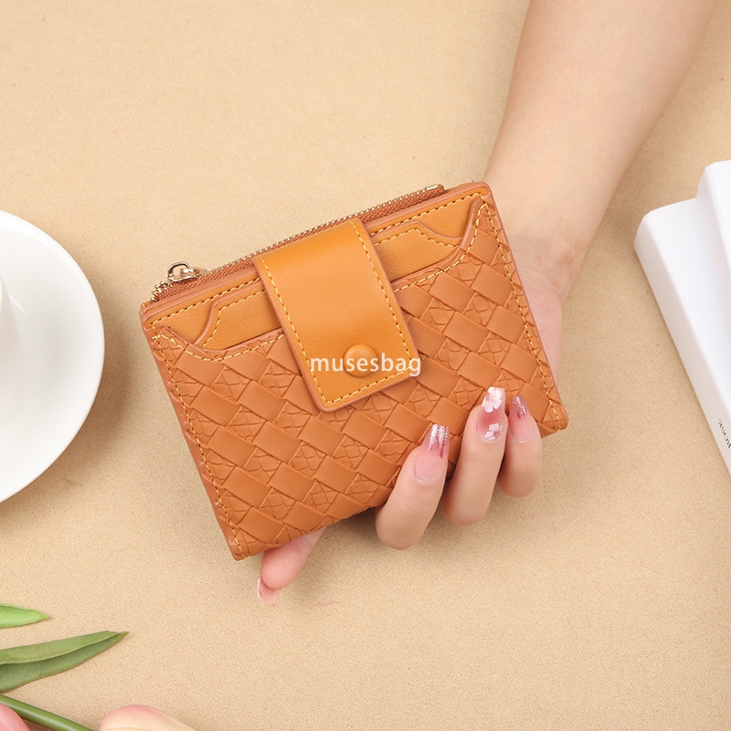 Fashionable Women's High Quality Short Wallet with Woven Pattern and Multiple Card Positions PU Leather Solid Color Simple Large Capacity Change 