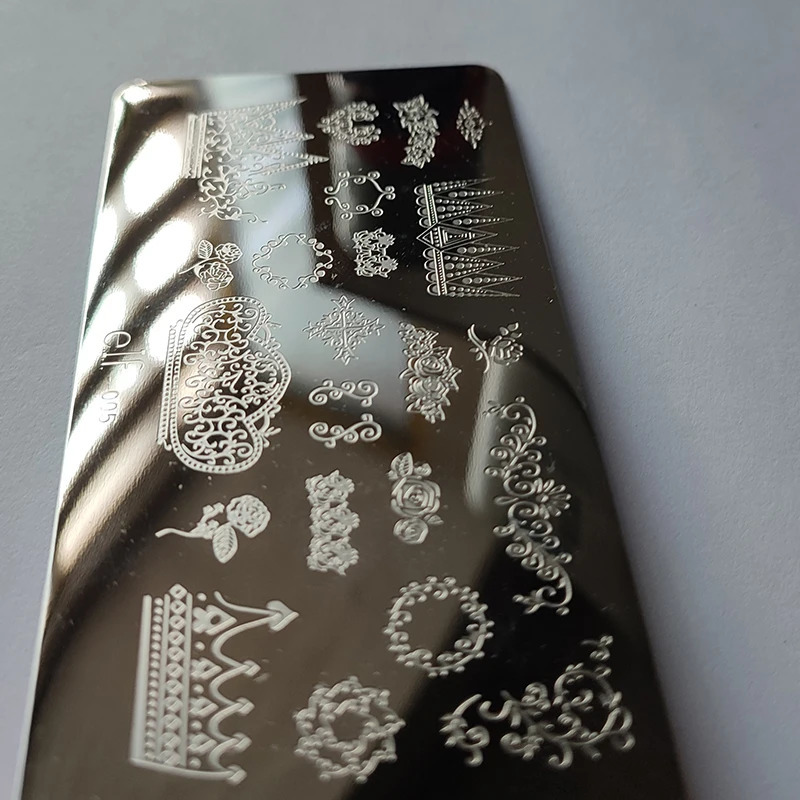 Crown cartoon leaf nail stamping board leaf flower butterfly line printing template nail art tool 240625