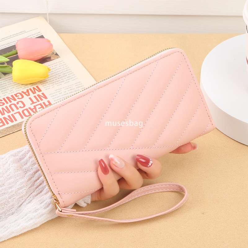 High end women's fashionable temperament, socialite new Korean version wallet long single zipper simple and practical large capacity multi card w