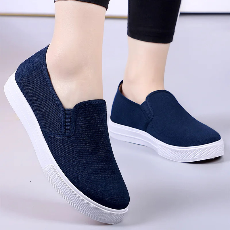 Women Canvas Flat Shoes Autumn Fashionable and Comfortable Wear Resistant Soft Soled White Canvas Women Slip on Work Shoes 240626